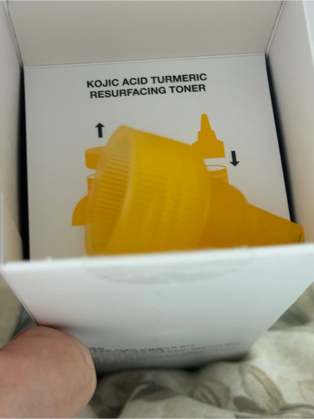 Kojic Acid Turmeric Resurfacing Toner – White/Yellow New in box